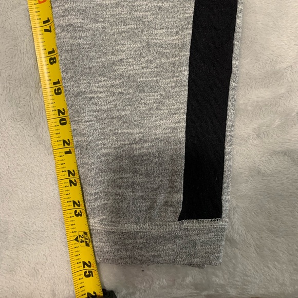 AMERICAN EAGLE SKINNY SLOUCH JOGGERS - Picture 5 of 5